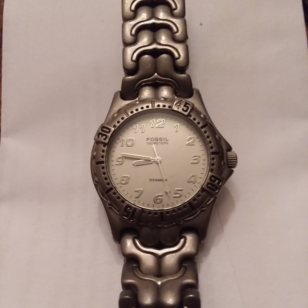 Fossil BlueTitanium watch very light weight
